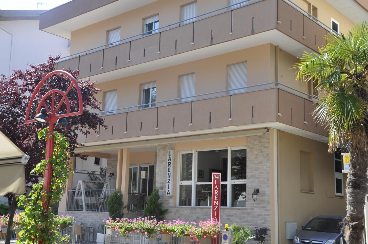 Albergo Larenzia 卡托利卡 外观 照片